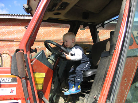 Anton i traktor